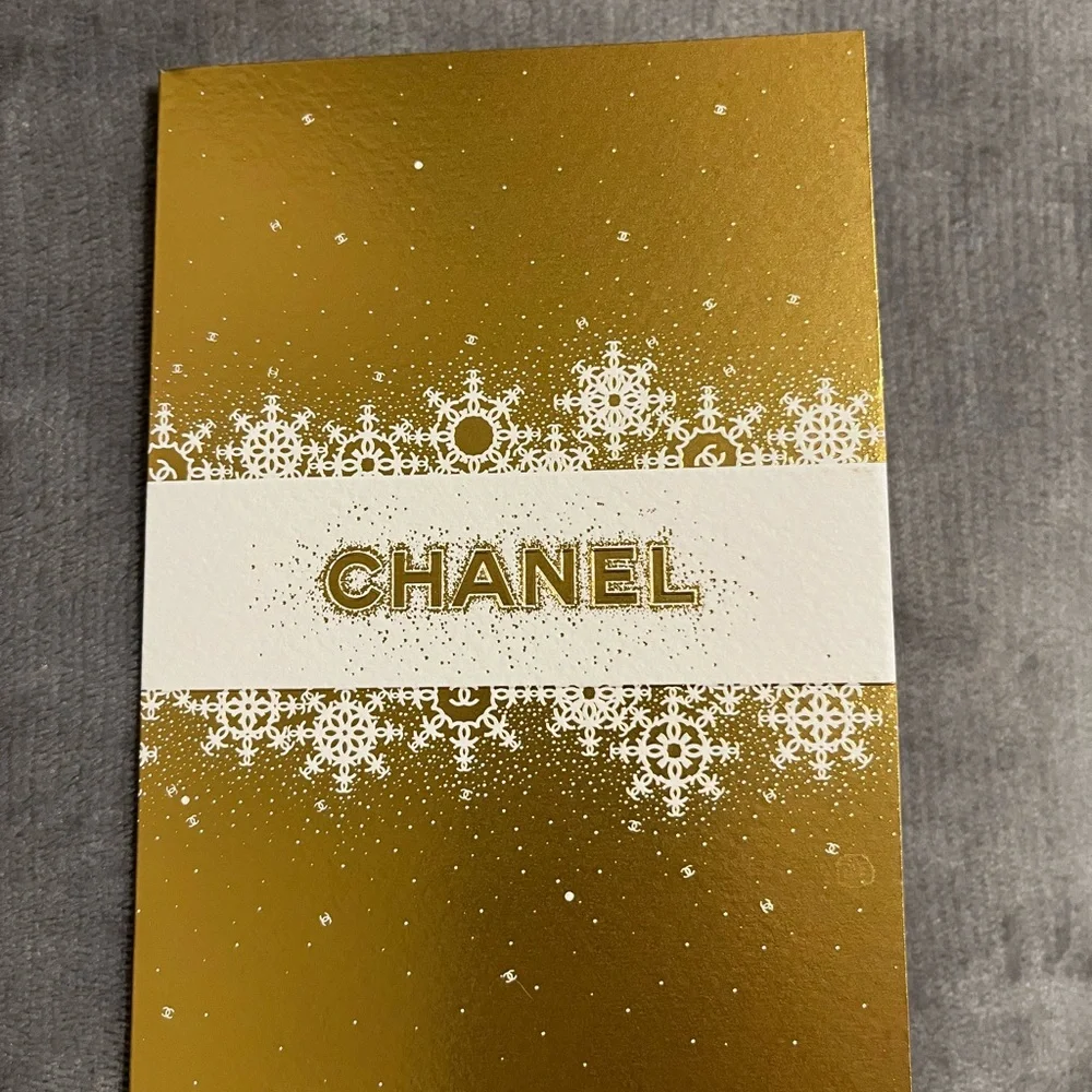 Chanel Gold Snowflake Card - Picture 1 of 4